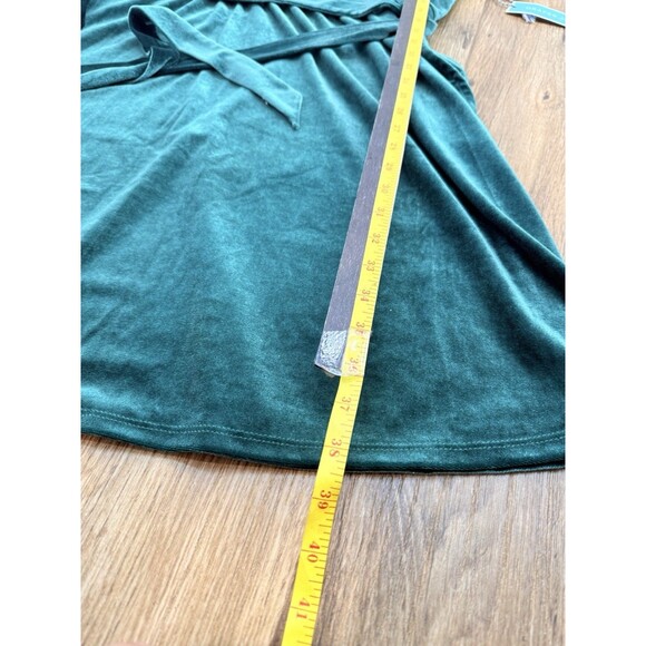 NEW Draper James Green Velvet Wrap Dress Size XL Short  Sleeve - Picture 14 of 15